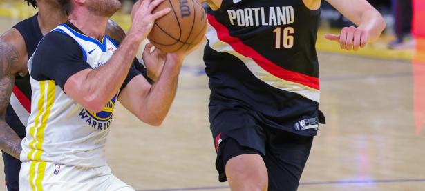 九游体育-赛前NBA常规赛焦点战，金州勇士篮板制胜，话题不断，年轻球员得到机会的简单介绍