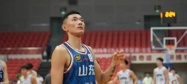 九游- 转折点！山东泰山战术微调，CBA季后赛关键时刻攻防权衡，管理层满意，资深球员宣示担当