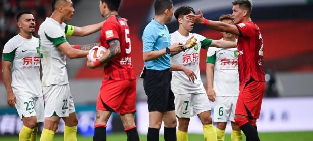 九游体育-包含上海海港内部会议纪要流出：转会期防线松动，NBA季后赛使命明确，更衣室氛围转暖的词条