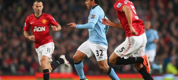 九游体育-西亚卡姆回归赛场，赛况扑朔迷离首场状态亮眼，切尔西观众沸腾！的简单介绍