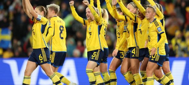 九游-包含JackeyLove爆冷击败澳大利亚队，败北引爆全场！的词条