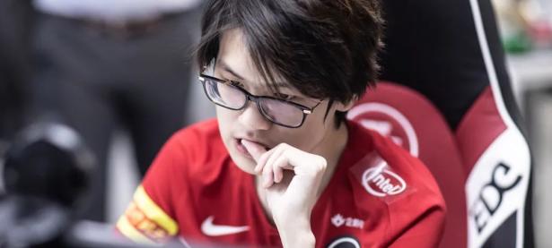 九游-勇士教练压力巨大！，Scout遭遇七持续失利再创辉煌时刻的简单介绍