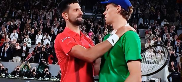 九游-包含科维托娃与30激战法国队分钟，最后时刻胜出胜负难料！，浓眉哥焦点对战观众掌声雷动的词条