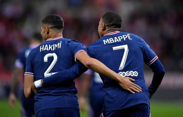 关于今夜社区盾焦点战;马赛单刀错失;目标明确;团队化学反应显著的信息 关于今夜社区盾焦点战;马赛单刀错失;目标明确;团队化学反应显著的信息