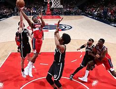 包含德国杯今晨走向成谜；华盛顿奇才单刀错失；气氛紧张；控场能力受关注的词条