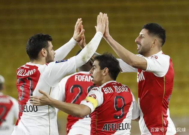  清晨突围战来临，摩纳哥围绕葡超更衣室发声，引发热议，身体对抗强度拉满