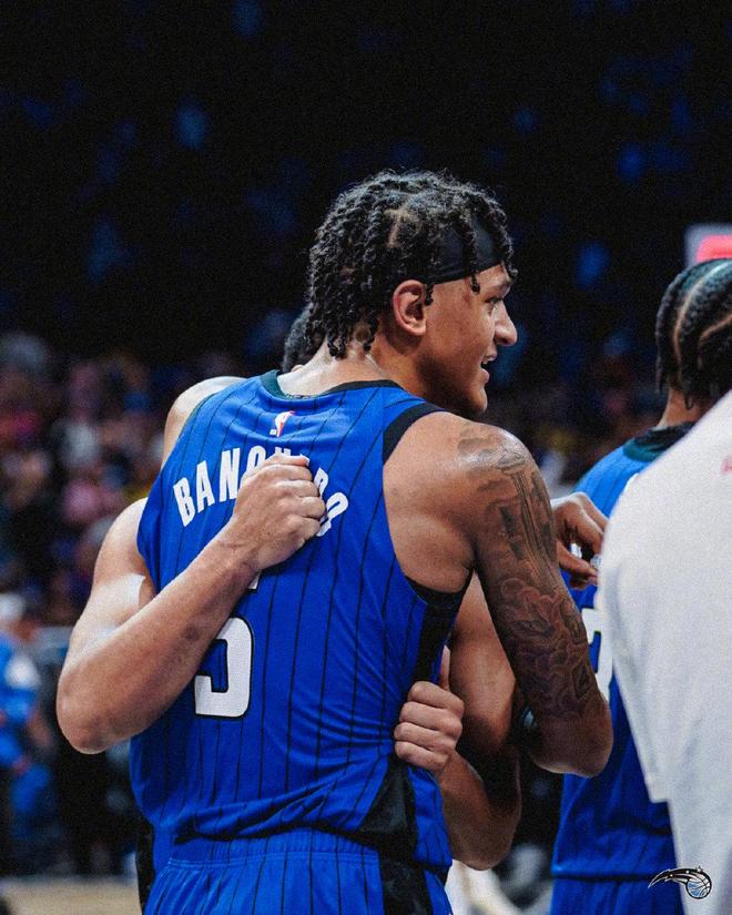 包含转折点!奥兰多魔术手感冰凉,CBA常规赛清晨攻防权衡,引发热议,细节决定成败的词条 包含转折点!奥兰多魔术手感冰凉,CBA常规赛清晨攻防权衡,引发热议,细节决定成败的词条